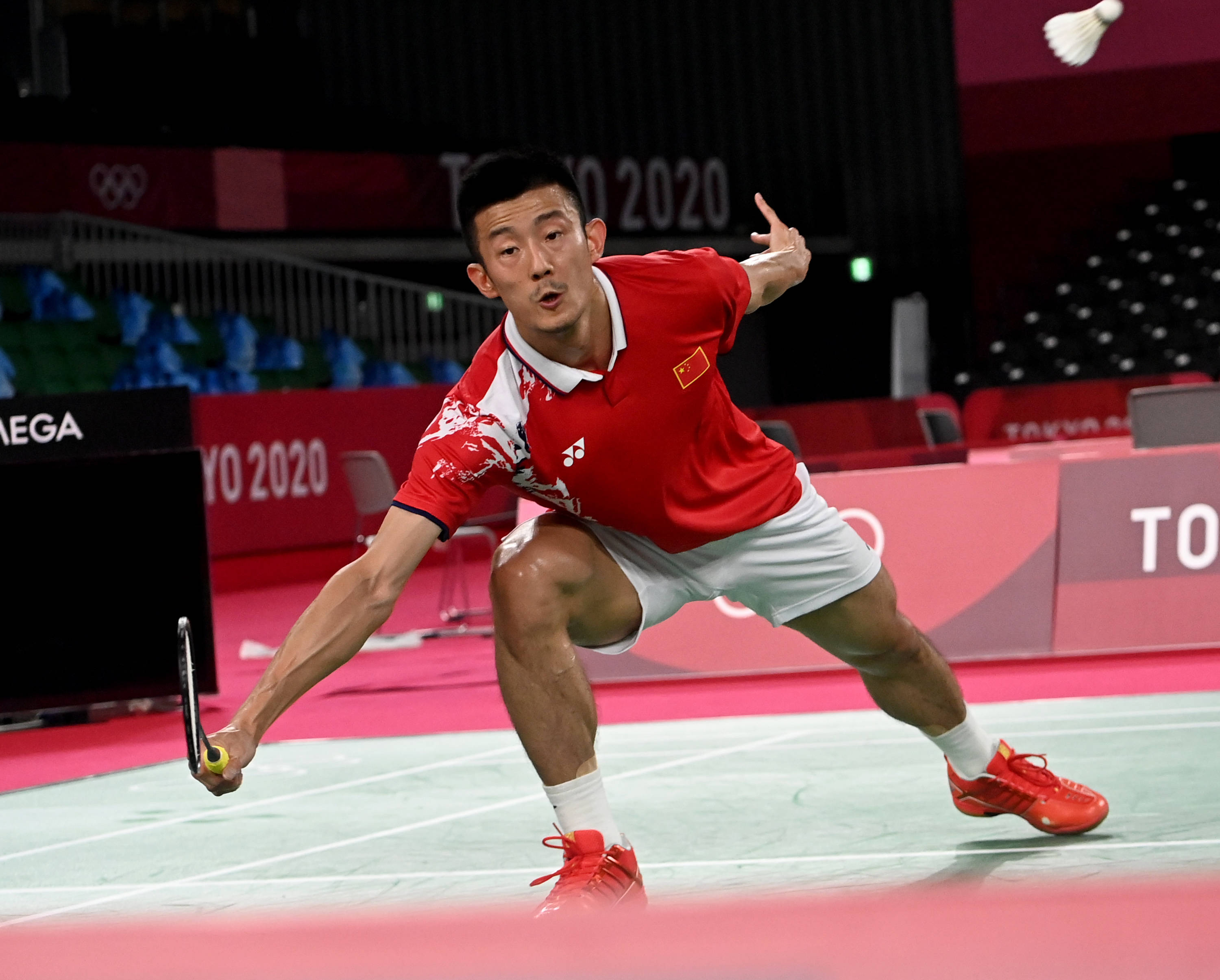 韩国羽毛球队绝杀印尼羽毛球队，谌龙送出助攻