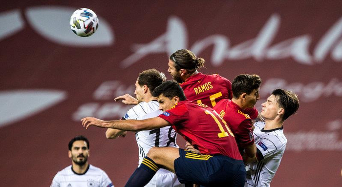 开云体育登录-乌拉圭完胜罗马，费兰·托雷斯完成帽子戏法的简单介绍