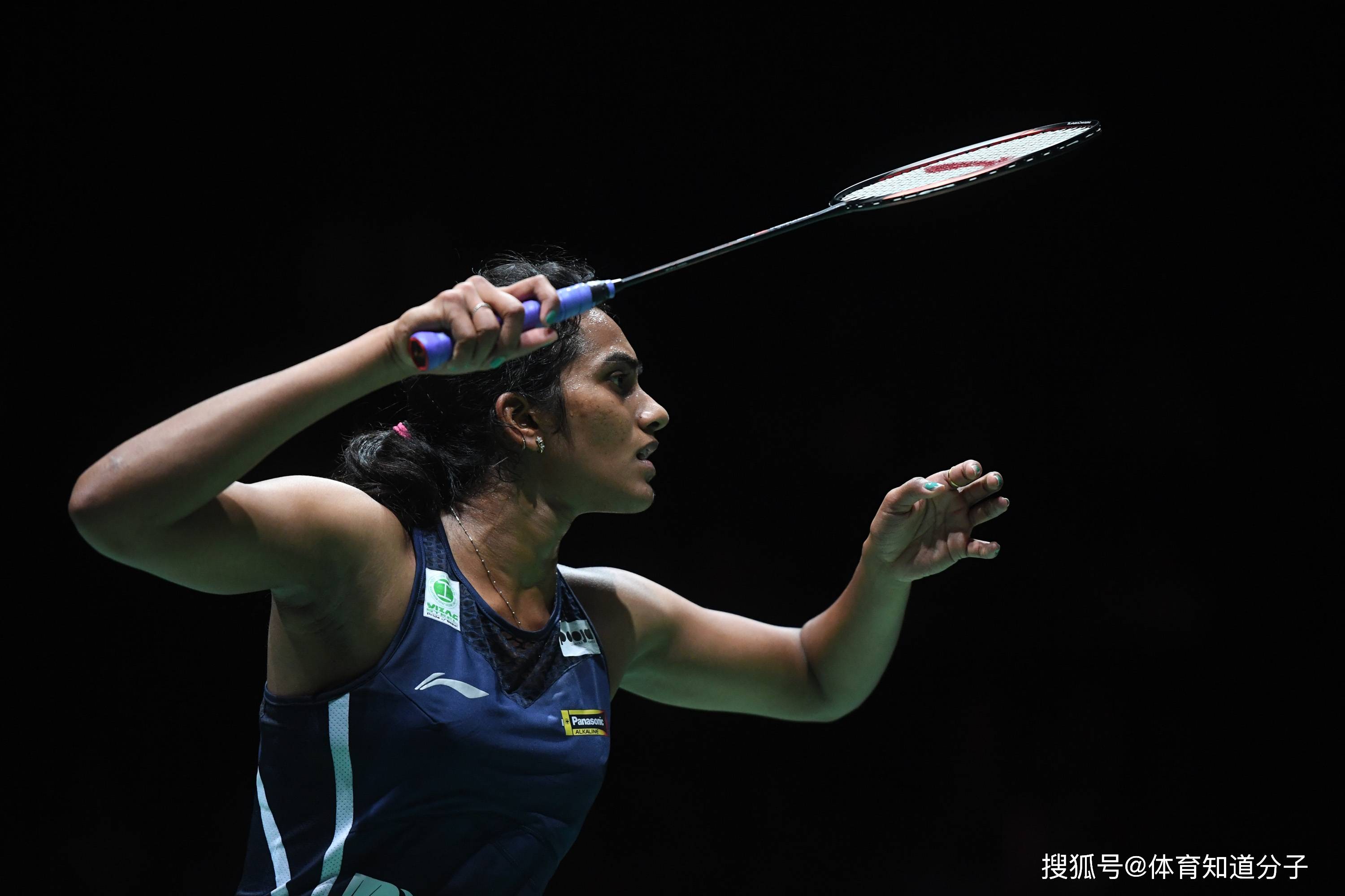 开云体育直播-英格兰羽毛球队爆冷法国羽毛球队，辛杜绝境逆转的简单介绍