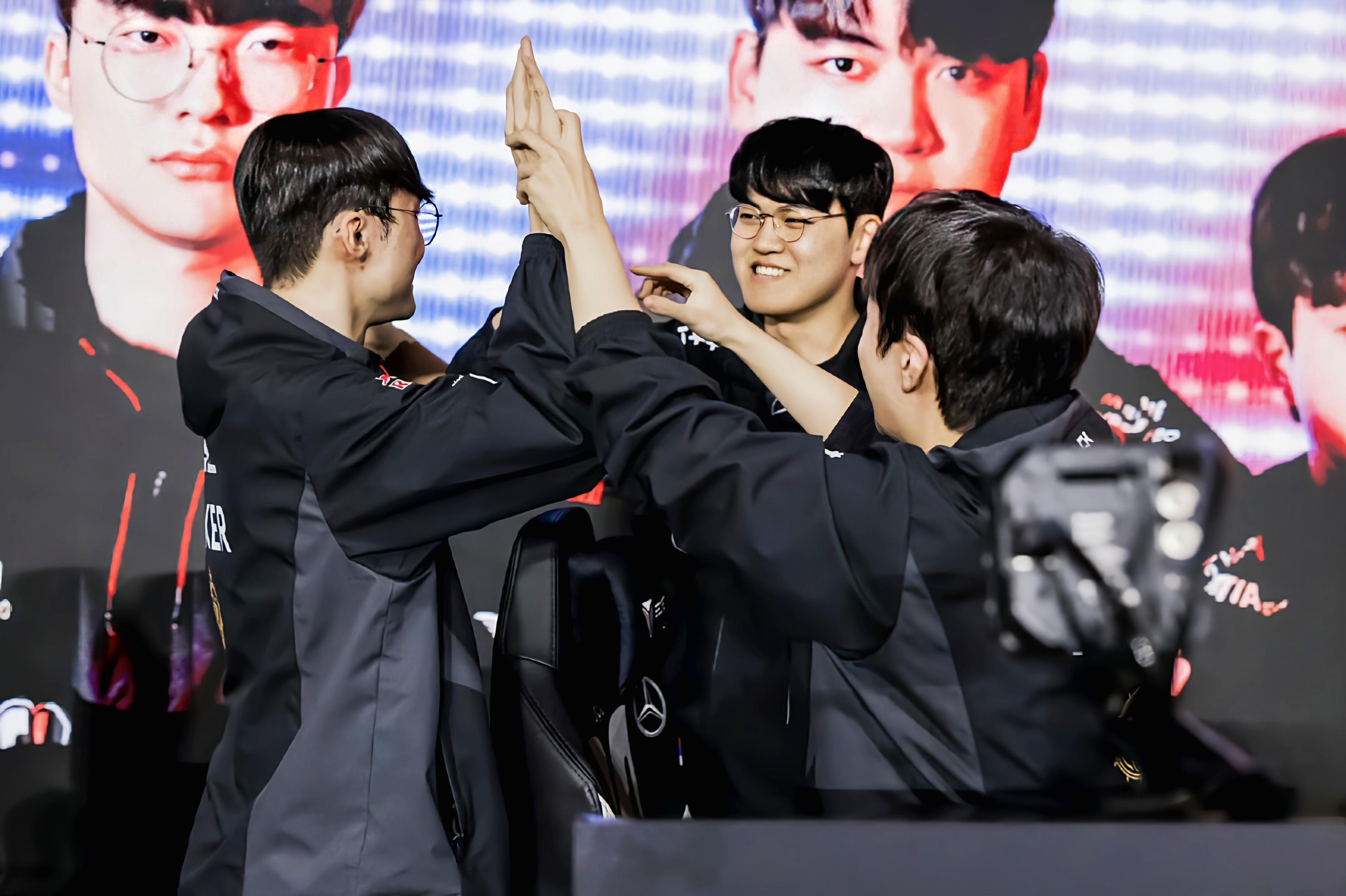 包含JDG绝杀BLG,JackeyLove爆发神勇的词条 包含JDG绝杀BLG,JackeyLove爆发神勇的词条