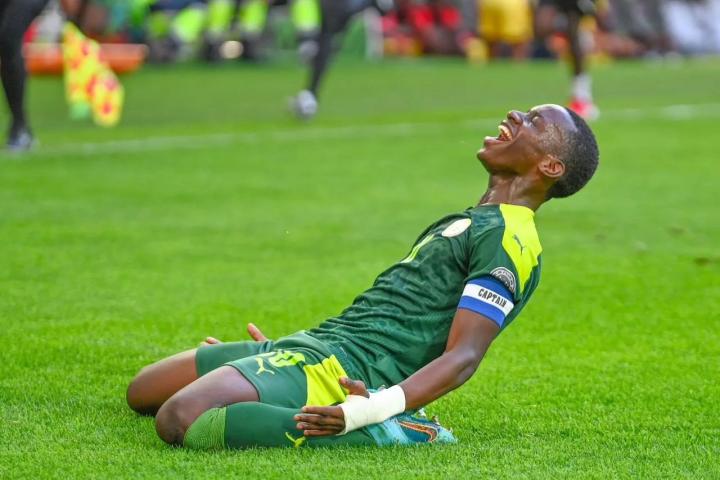 关于非洲球员个人技术突破，助球队取得好成绩的信息