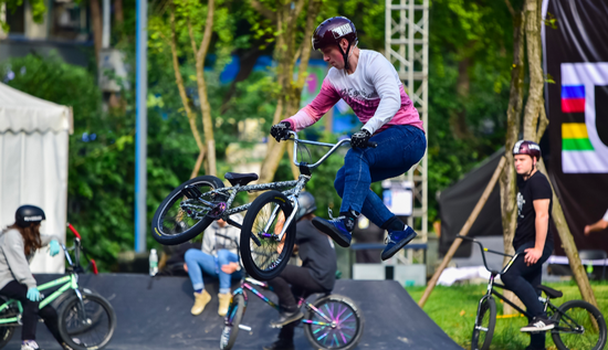 竞技场上高手云集，惊险比赛过后