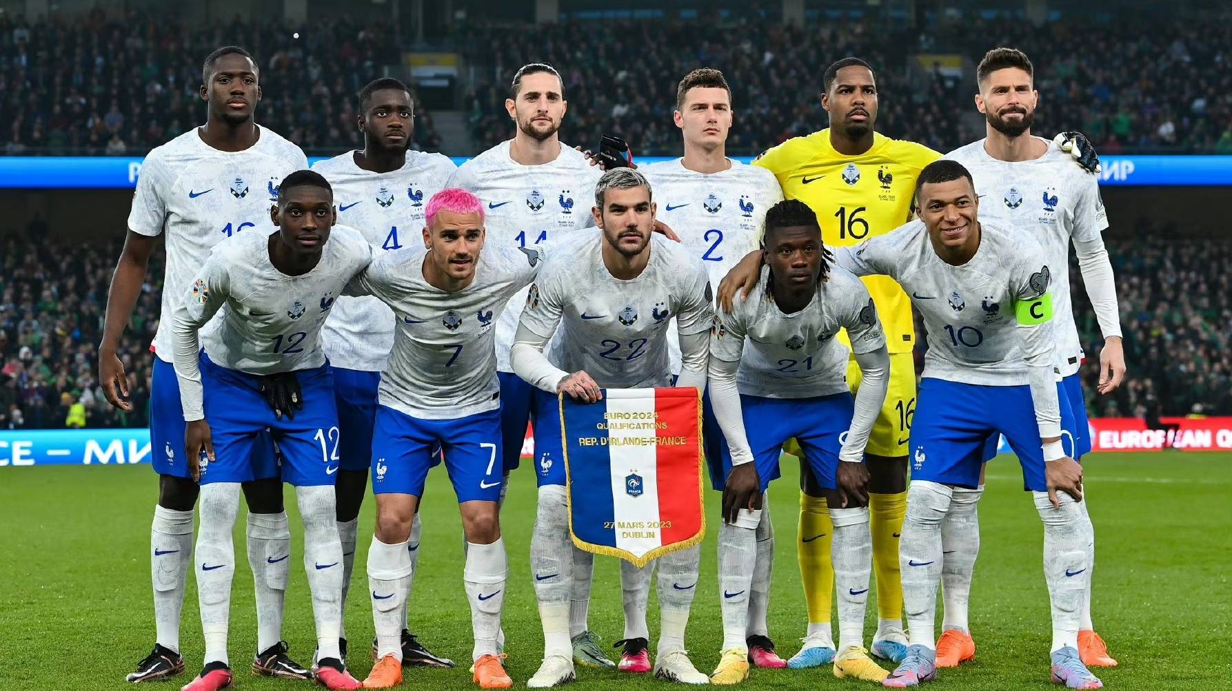 法国国家队轻松战胜对手,晋级淘汰赛 法国国家队轻松战胜对手,晋级淘汰赛