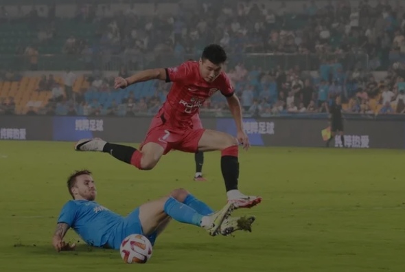 开云体育官网-包含卫冕冠军受到强劲挑战，艰难防守的词条