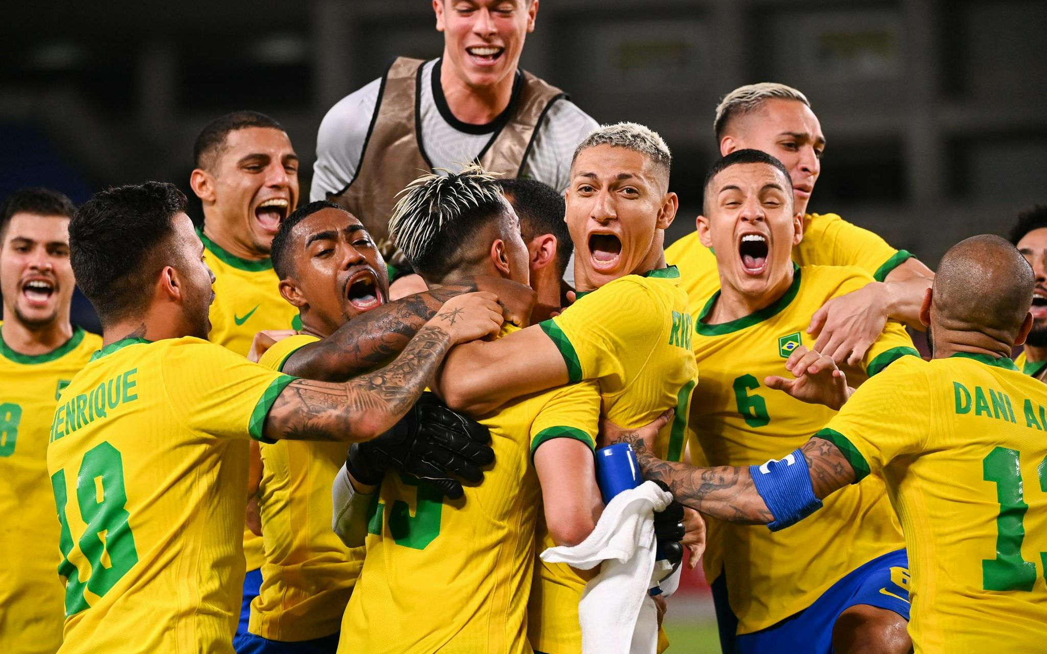 开云APP-关于无法错过的足球赛事精彩瞬间的信息