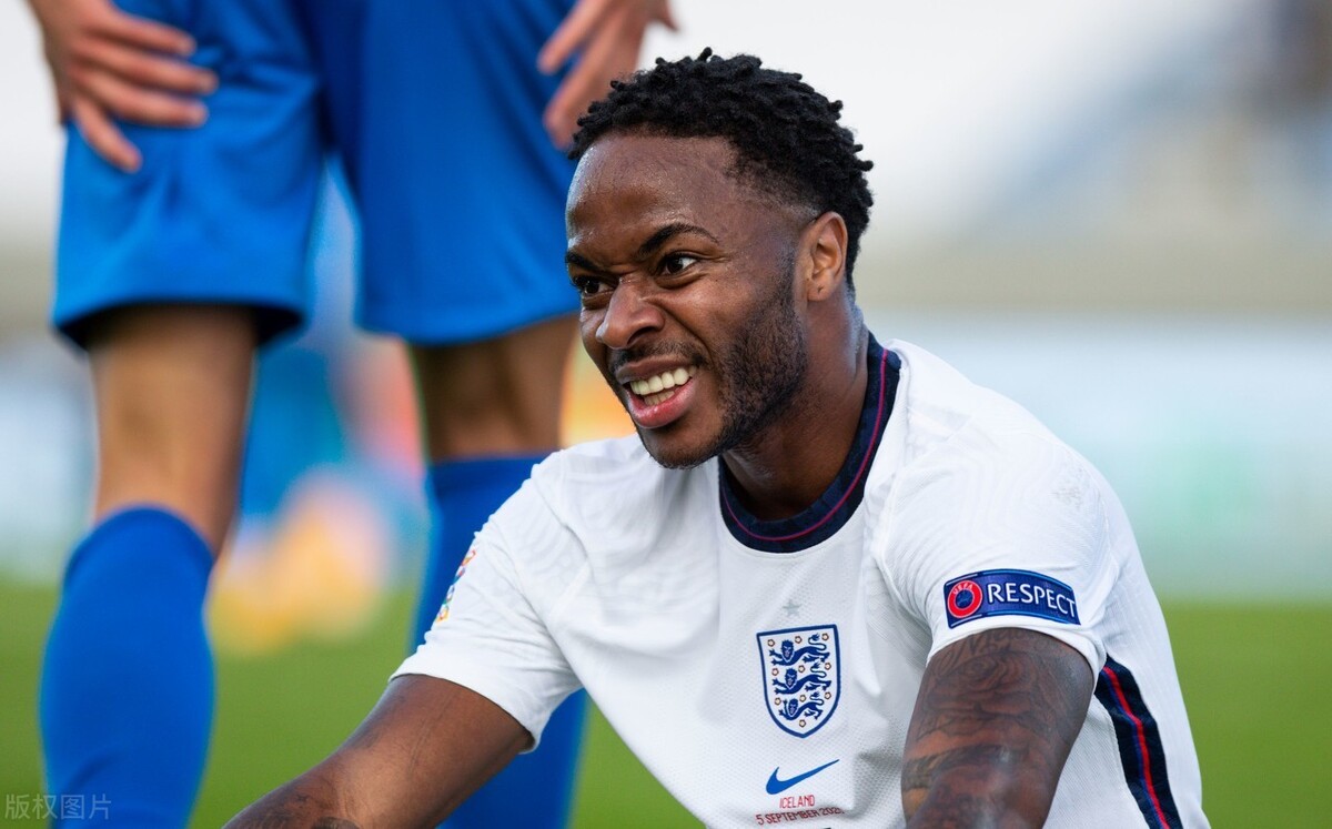 包含英格兰羽毛球队鏖战丹麦羽毛球队，辛杜高光表现的词条