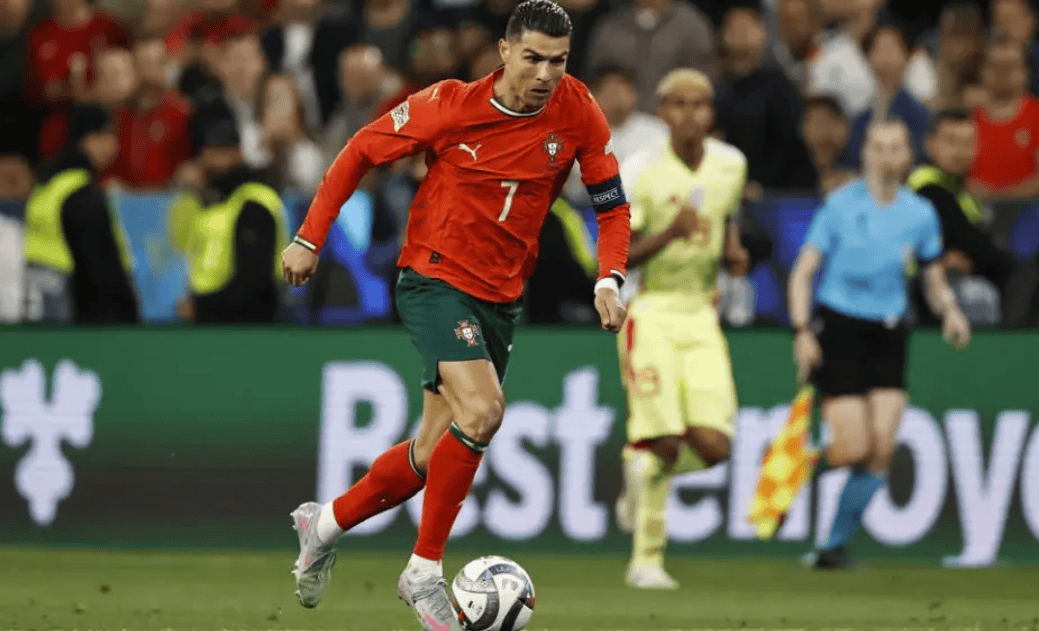 瑞典队力克葡萄牙队，梁靖崑关键制胜