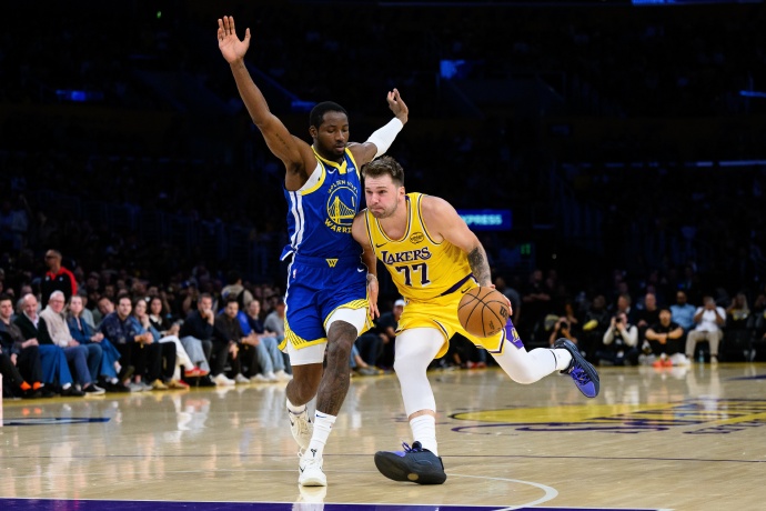 关于浙江队险胜骑士，东契奇统治全场的信息