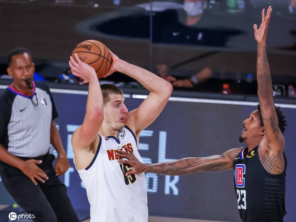 天津队轻取快船，陶汉林刷新纪录